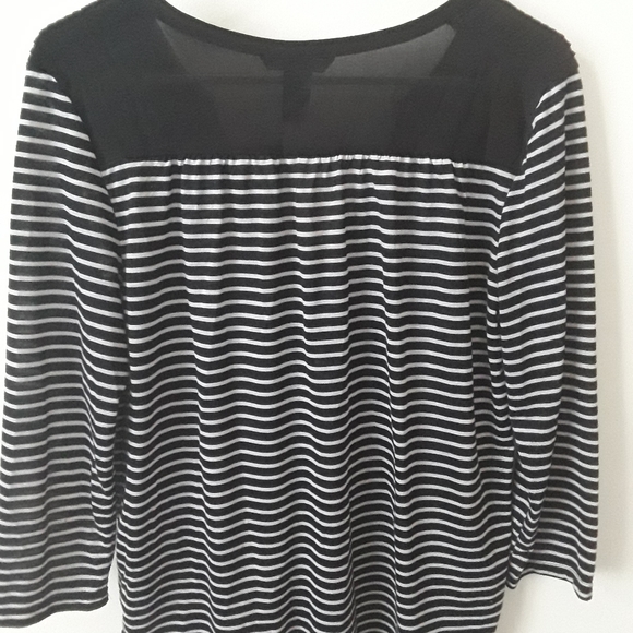 Striped Quarter Sleeve Henley Top - Picture 5 of 6